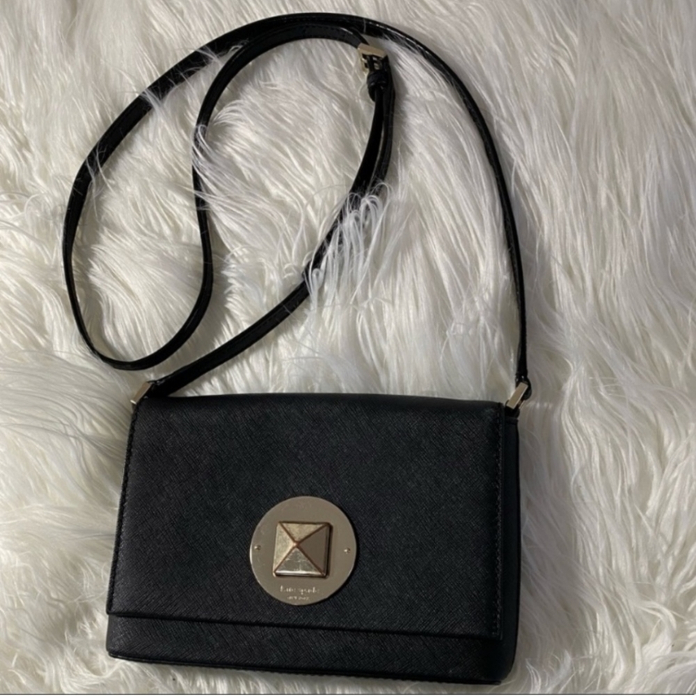 Black Katespade Crossbody Purse